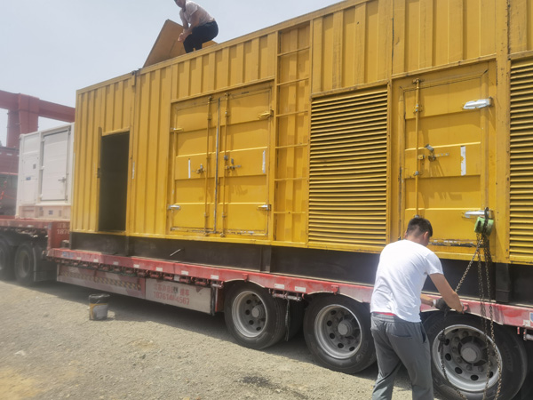 果洛发电机出租100KW发电机需要什么规格的电缆线？