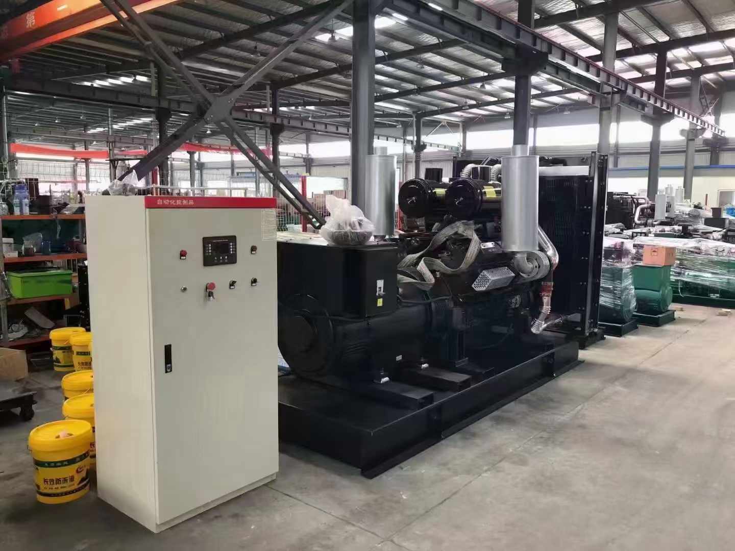 果洛柴油发电机运行时的噪音和振动水平如何?